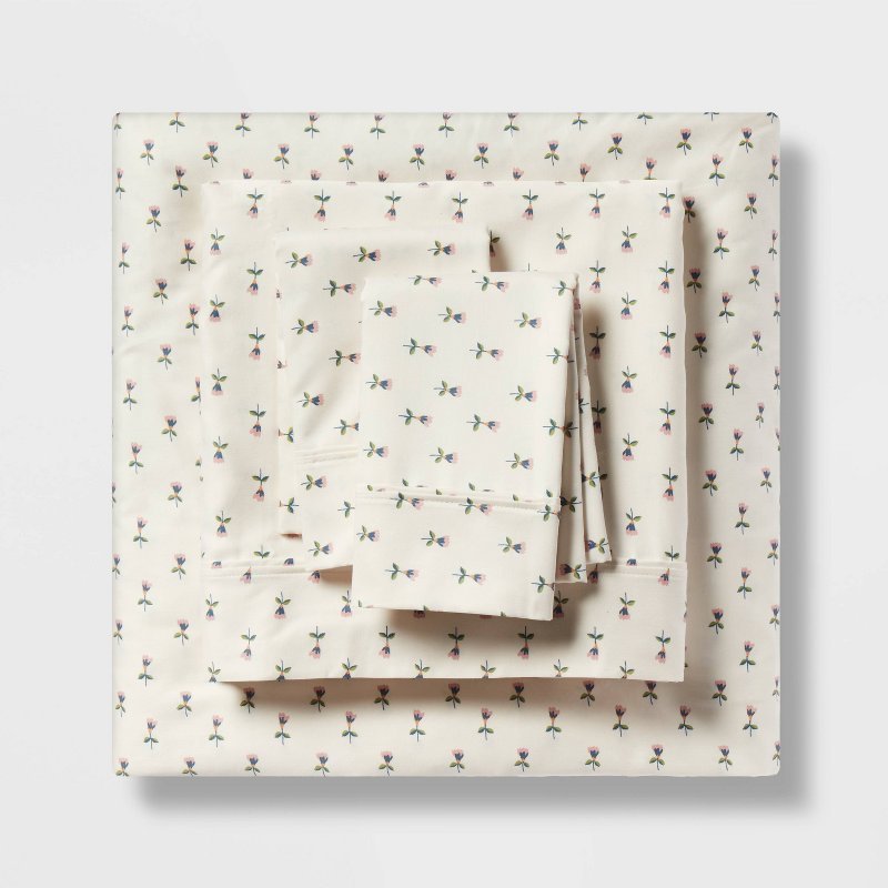 Target Threshold 400 thread count Tulip Toss sheet set